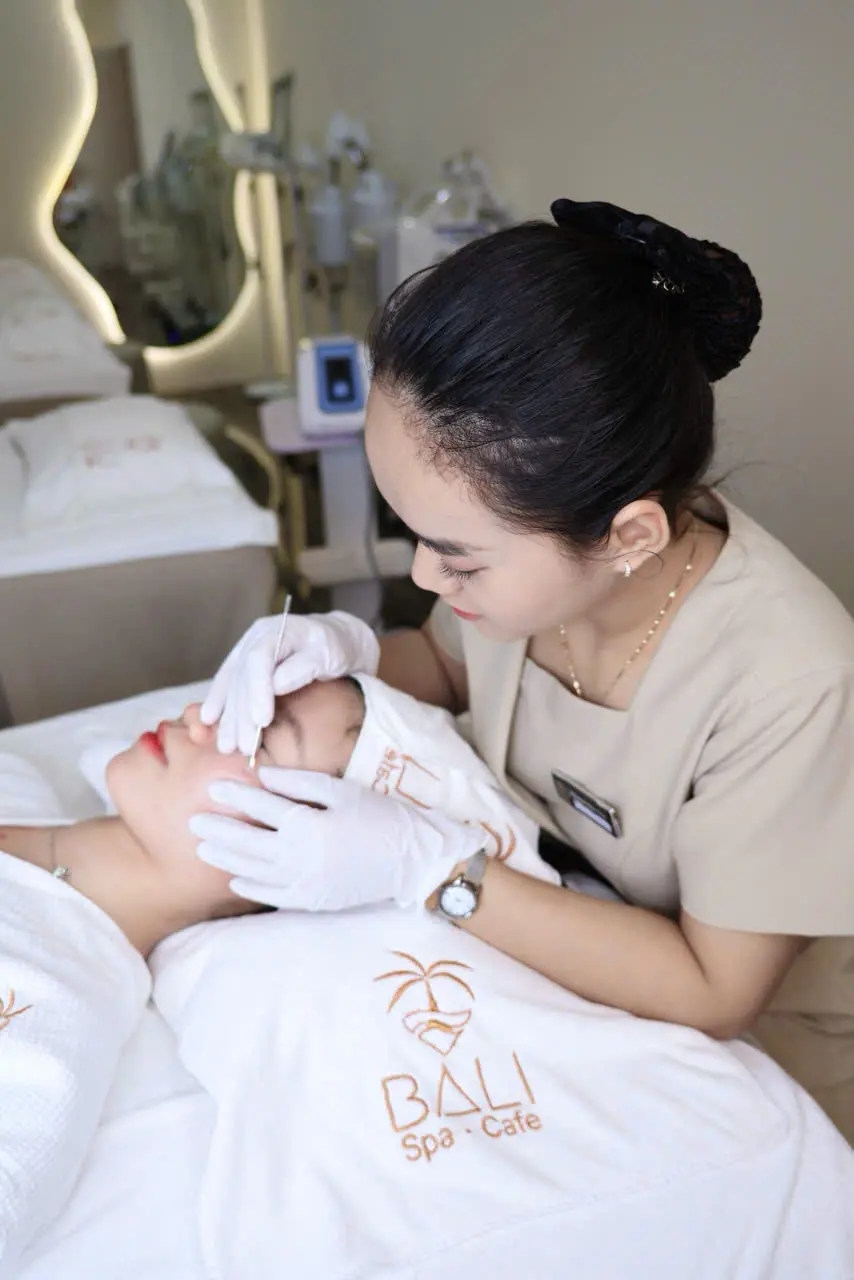 Alpha Peel (AHA Treatment)